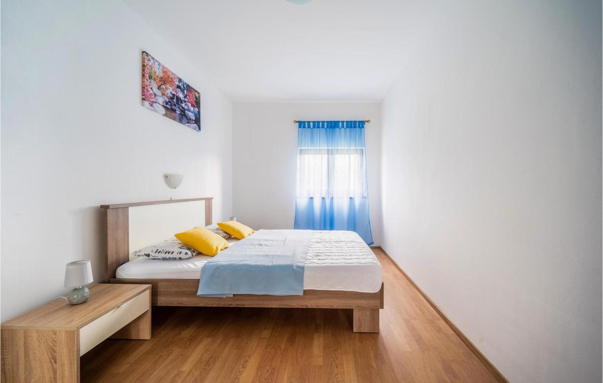 Amazing Apartment In Krnica With Kitchen Exteriér fotografie