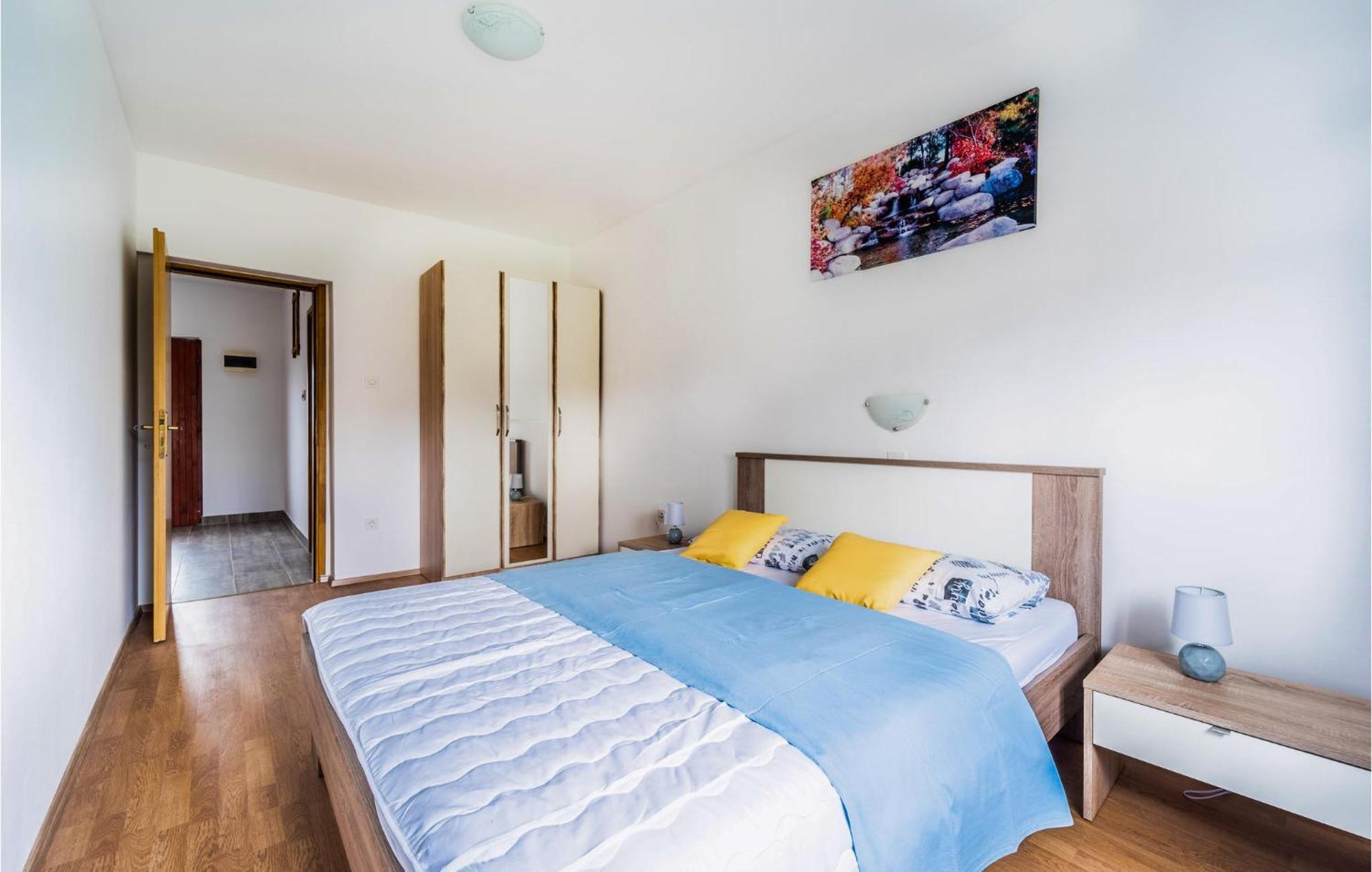 Amazing Apartment In Krnica With Kitchen Exteriér fotografie
